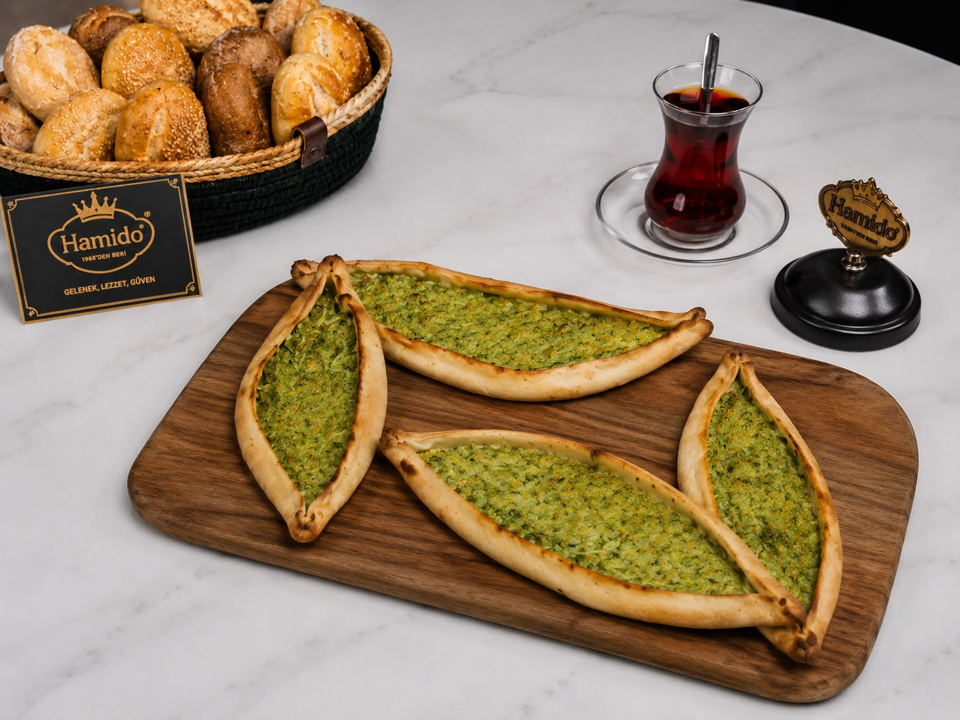 Baklavalı Börek